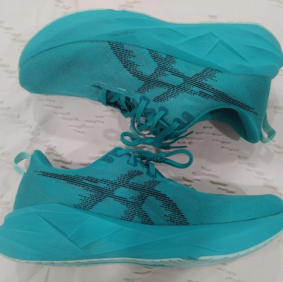 ASICS Novablast 5 Men's Size 12 Excellent Condition - Picture 7 of 14